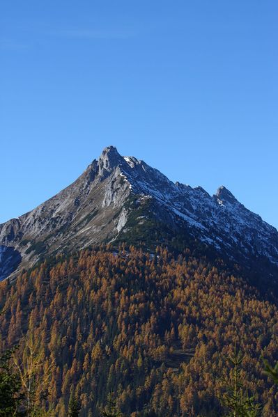 Datei:Kammspitze -viehbergalm 12904 2015-10-27.jpg