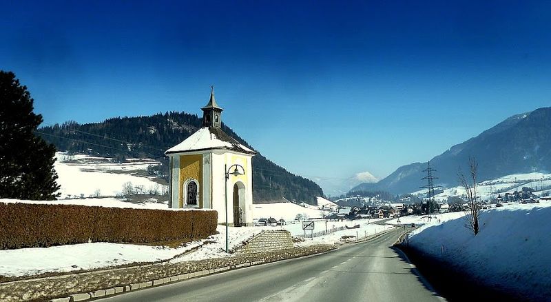 Datei:Friedhof Irdning470048.JPG
