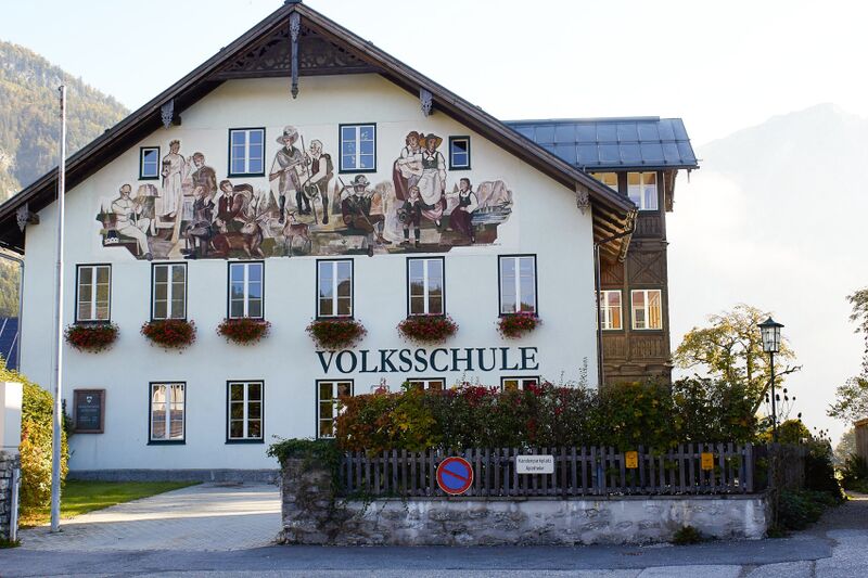 Datei:Volksschule altaussee-0112-2021-10-09.jpg