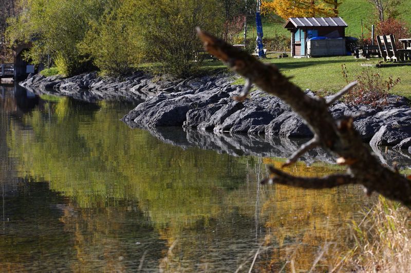 Datei:Grundlsee See 78012 2014-11-03.jpg