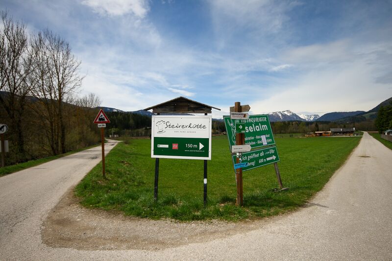 Datei:Steirerhütte BM-1000-2016-04-15.jpg