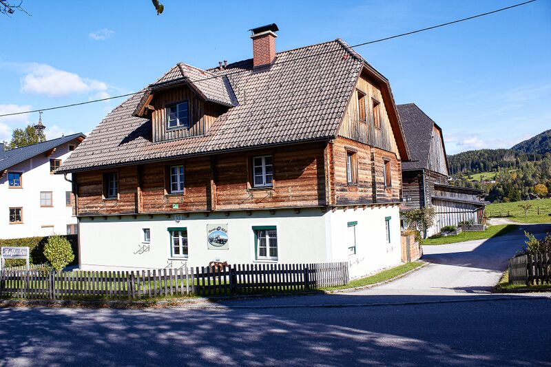 Datei:Perwein altirdning-1000-2021-10-15.jpg