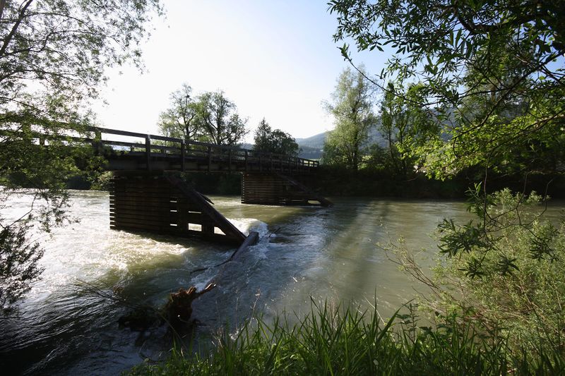 Datei:Ennsbrücke niederstuttern 58755 2014-05-26.jpg