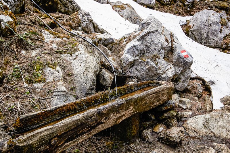 Datei:Gamsbrunn hesshütte-1000-2020-05-18.jpg