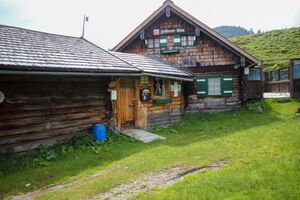 Zeffereralm 78815 2018-06-15.jpg