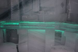 Eispalast dachsteingletscher 92999 2015-06-25.jpg