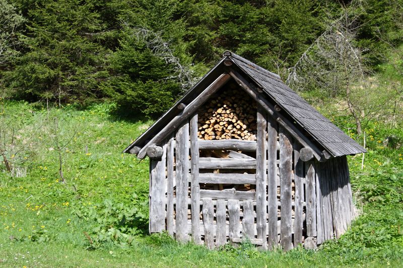 Datei:Heustadel mössna 55951 2014-05-02.jpg