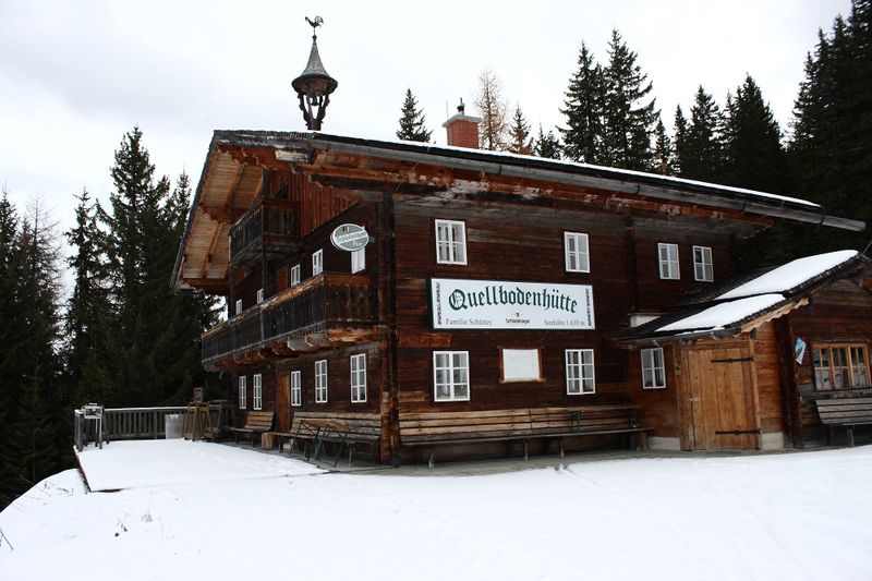 Datei:Quellbodenhütte 3178 2013-11-19.jpg