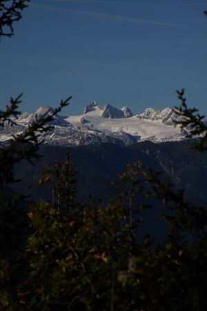 Dachstein-lahngangsee 2033 2011-10-16.jpg