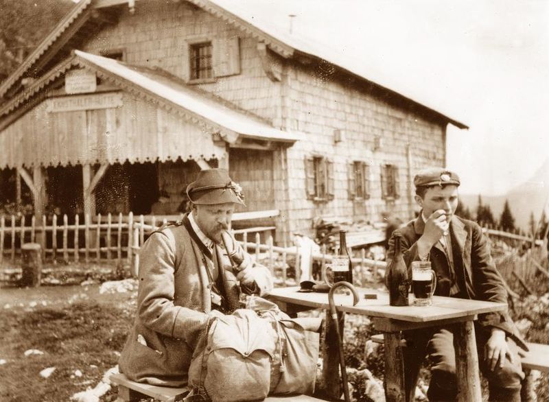 Datei:Ennstalerhütte 1900.jpg
