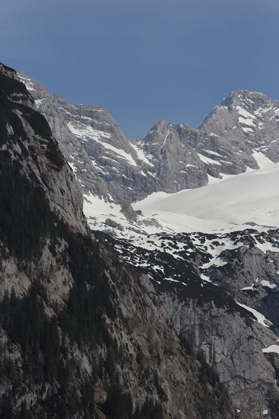 Datei:Gr.gosaugletscher -v.gosausee 80477 2018-04-25.jpg
