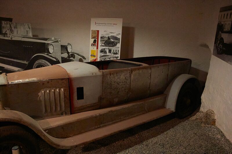 Datei:Oldtimer burg strechau-0057-2023-05-04.jpg