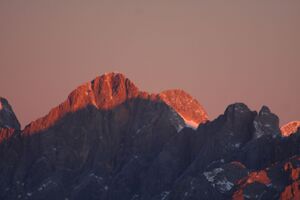 Dachsteinmassiv-krahbergzinken 38565 2011-11-02.jpg