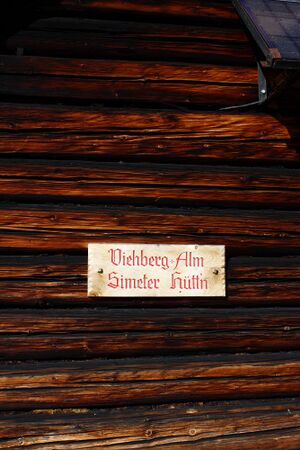 Simeterhütte viehbergalm 10598 2015-10-27.jpg