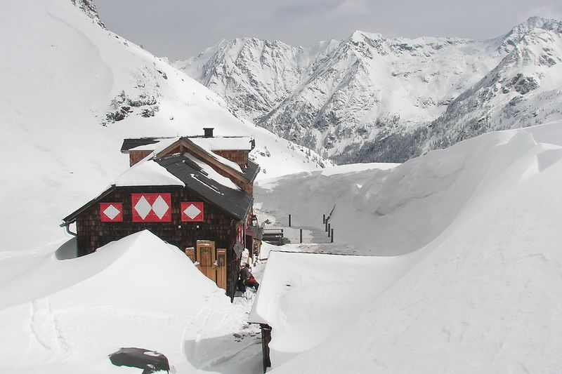 Datei:Keinprechthütte-thomas 3318 2006-04-12.jpg