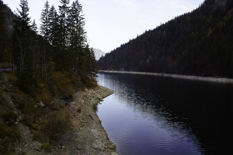 Datei:Salza stausee-0620-2021-10-30.jpg