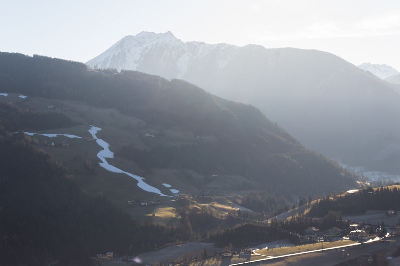 Datei:P Anthropogen RohrmoosSki 02.jpg