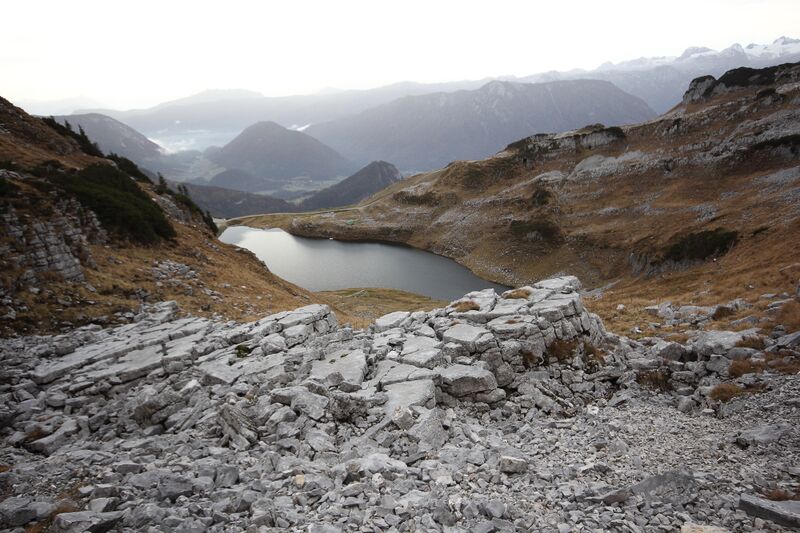 Datei:Augstsee loser 88749 2018-11-04.jpg