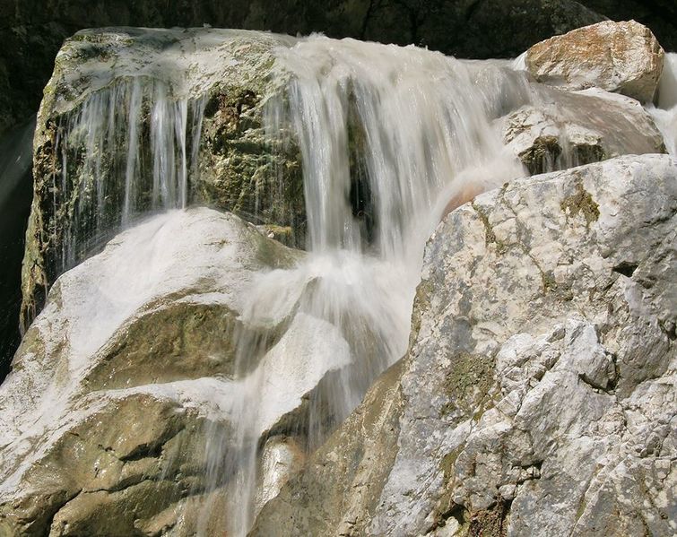 Datei:Bruckgrabenbach476328 n.jpg