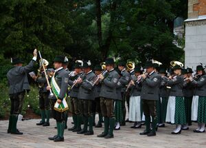 Kranzniederlegun ökb-schladming 27743 2016-06-25.jpg