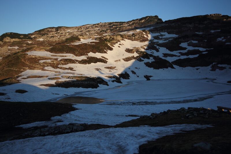 Datei:Augstsee loser 50325 2017-06-11.jpg