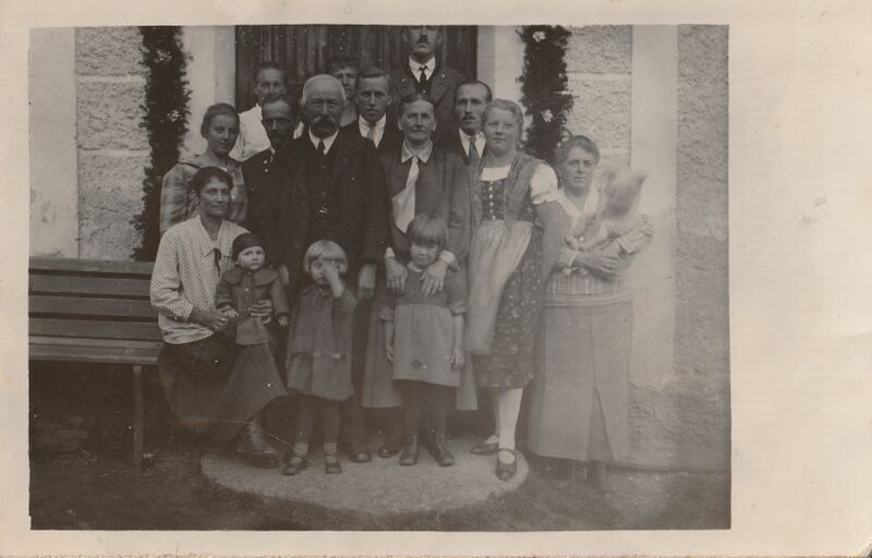 Datei:Familie Wolf 1927.jpg