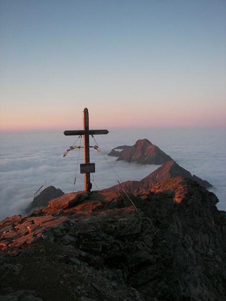 Datei:Hochgolling sunrise 16359 2006-07-05.jpg