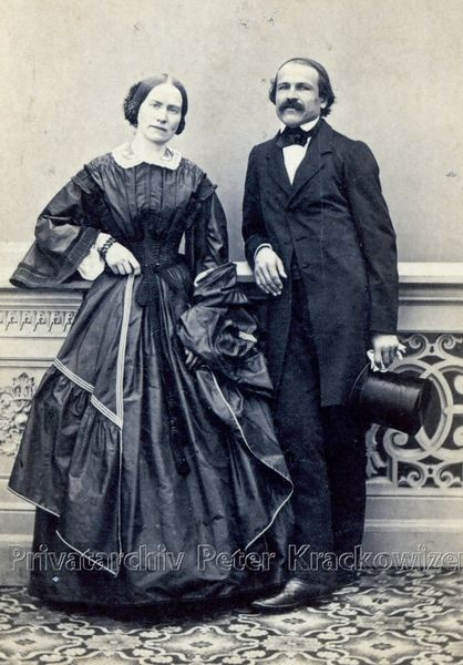 Datei:Simony Krackowizer.jpg