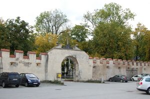 Tor in den Klostergarten in Admont.jpg