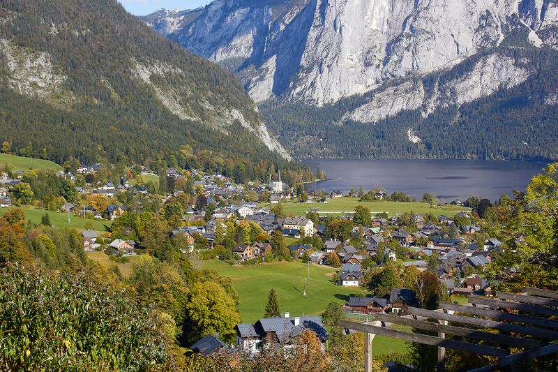 Datei:Fischerndorf altaussee-4100-2021-10-09.jpg