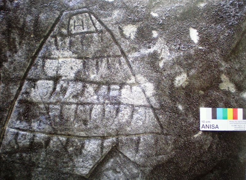 Datei:Felsbilder 2.jpg