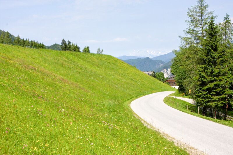 Datei:Hohenbergstraße (Rohrmoos-Untertal).jpg