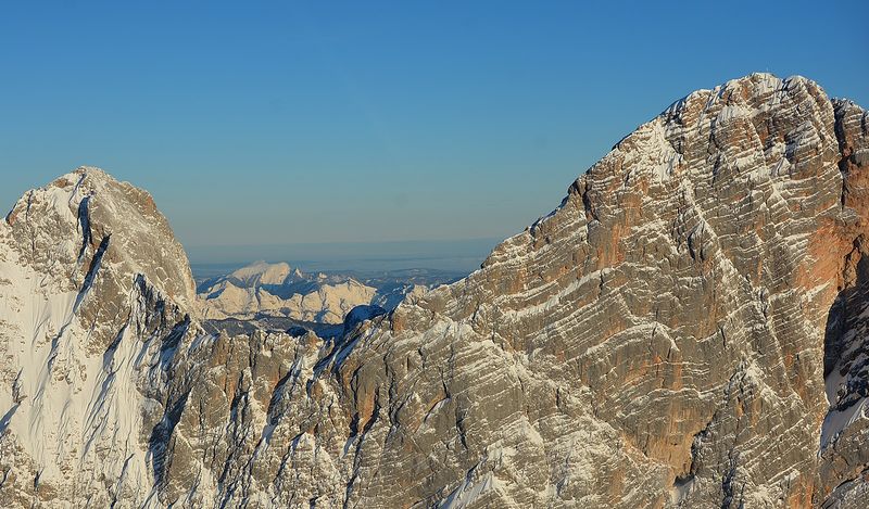Datei:Hoher Dachstein und Mitterspitz.jpg