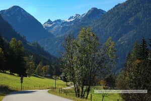 Obertalstraße Blick gegen Süden.jpg