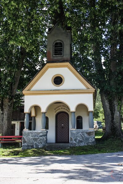 Datei:Kapelle in der Au-1002-2012-07-18.jpg