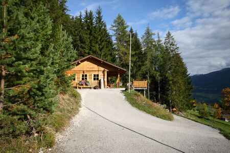 Sattelberghütte 05804 2015-10-09.jpg
