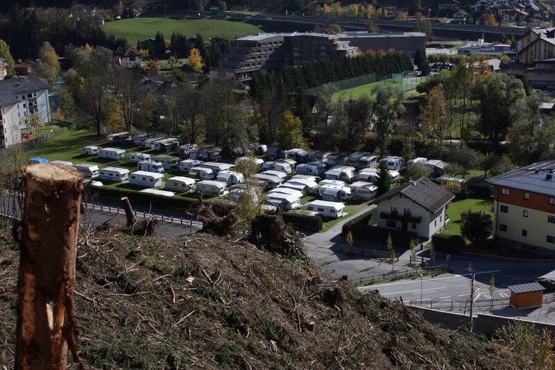 Datei:Camping zirngast schladming-3000-2013-10-22.jpg