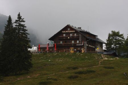 Hollhaus tauplitzalm 34370 2016-09-26.jpg
