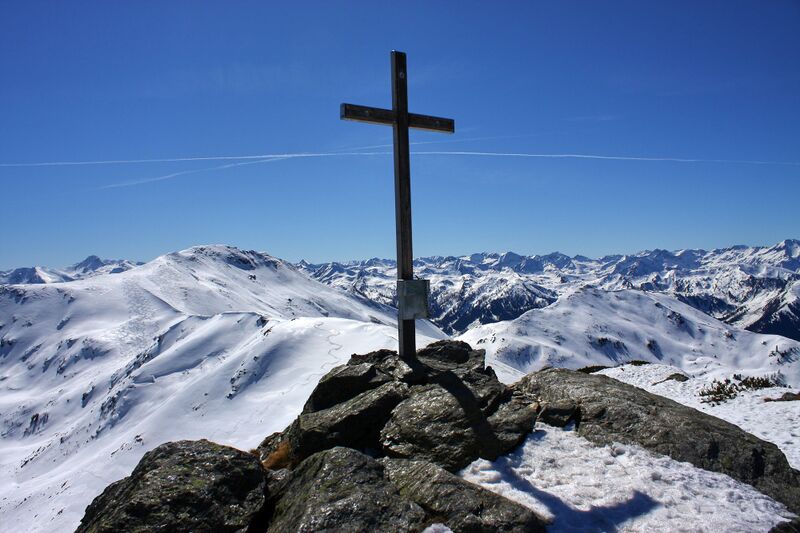 Datei:Karlspitze 52180 2014-03-20.jpg