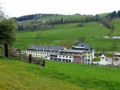 Bezirksaltenpflegeheim Döllach80187.JPG