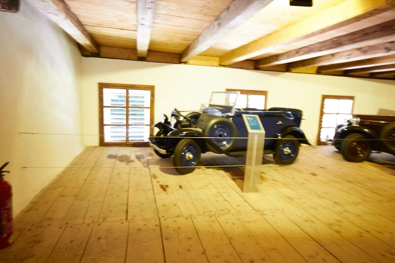 Datei:Oldtimer burg strechau-0068-2023-05-04.jpg