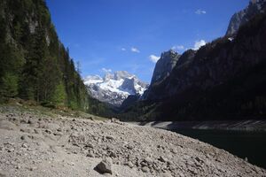 Vorderer gosausee 71185 2018-04-25.jpg