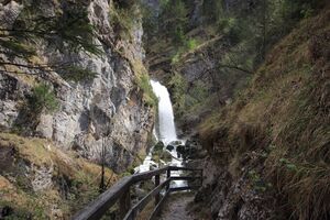 Wasserlochklamm palfau 70582 2018-04-23.jpg