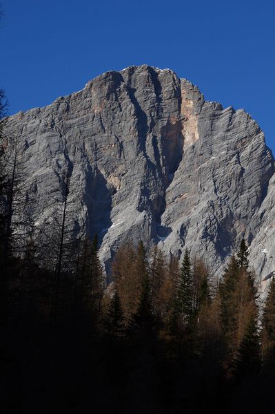 Datei:Dachsteinmassiv-südwand 24744 2008-11-05.jpg