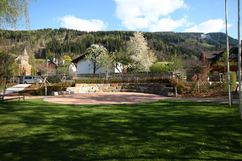 Datei:Felletin-Park (Schladming) 53359 2014-04-17.jpg