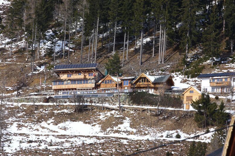 Datei:Dachsteinhaus ramsau 19116 2016-02-22.jpg