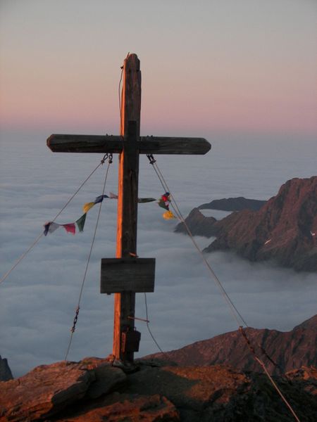 Datei:Hochgolling sunrise 16361 2006-07-05.jpg