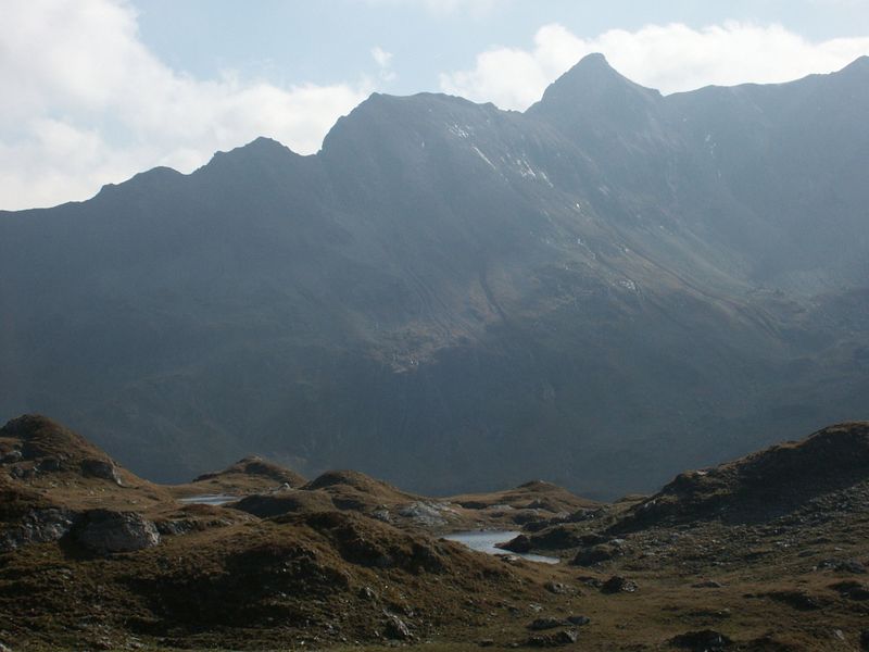 Datei:Bergseen himmelreich-giglach 8070 2005-10-11.jpg