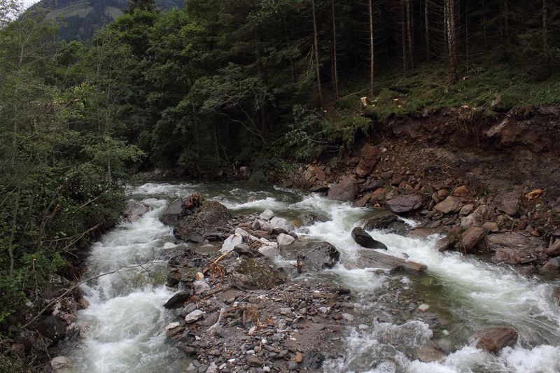 Datei:Großsölkbach brücke st.nikolai 55460 2017-08-13.jpg