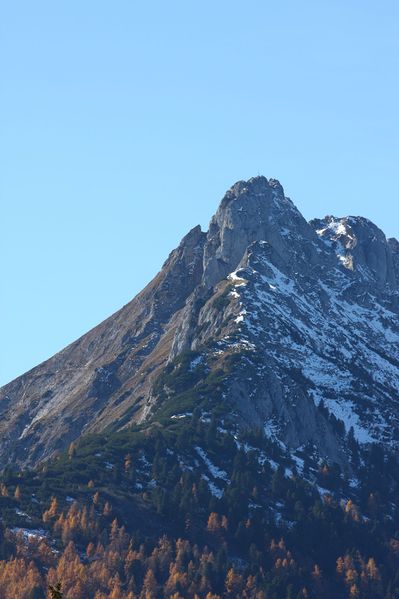 Datei:Kammspitze -bergereck 12824 2015-10-27.jpg